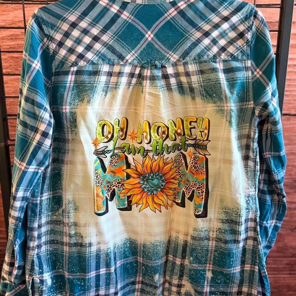 Upcycled mom flannel Sz small